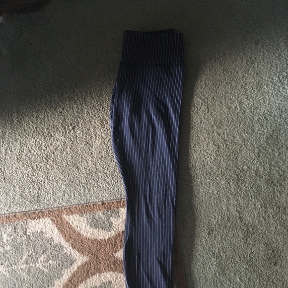 Lululemon Leggings - Picture 3 of 4